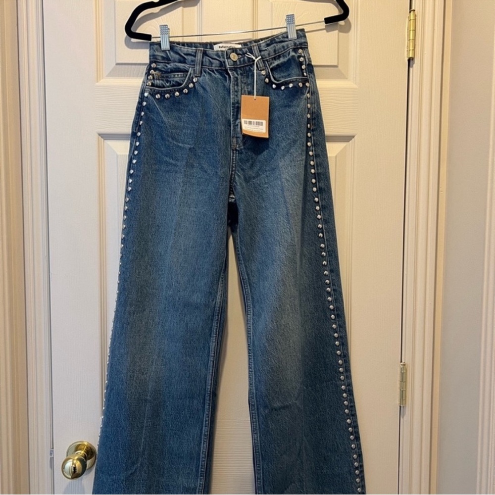 Reformation Wide Leg Jeans Chesapeake
Studded NWT Size 25